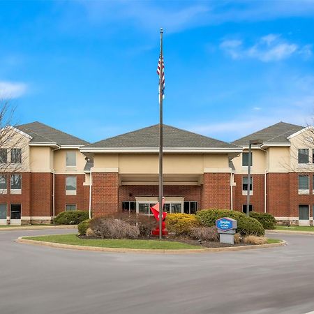 Hampton Inn & Suites Newtown Yardley Exterior photo